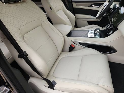 Used 2026 Jaguar F-PACE R-Dynamic S image 11