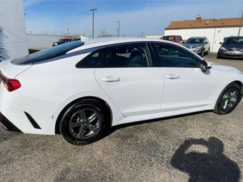 Used 2022 Kia K5 LXS image 2