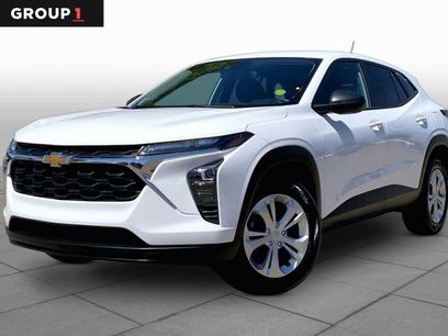 Used 2025 Chevrolet Trax LS