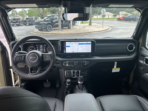 New 2025 Jeep Gladiator Sport image 26