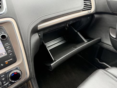 Used 2015 GMC Acadia Denali image 20