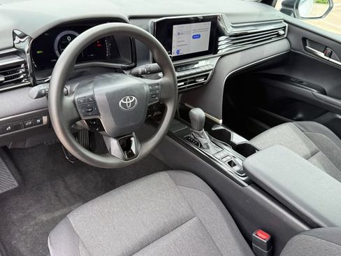 Used 2026 Toyota Camry LE FWD image 9