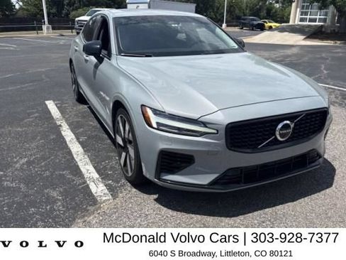Used 2024 Volvo S60 T8 Ultimate AWD/4WD image 2