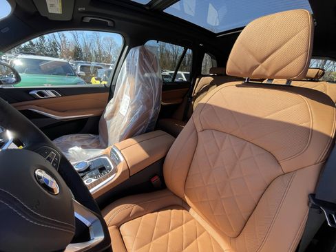 New 2026 BMW X5 xDrive40i w/ Executive Package image 9