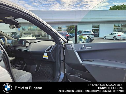 New 2026 BMW iX xDrive45 w/ M Sport Package AWD/4WD image 10