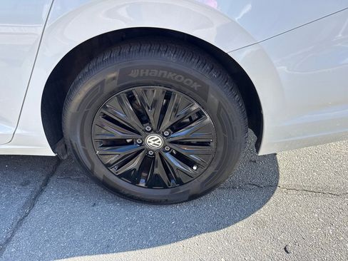 Used 2019 Volkswagen Jetta S w/ Driver Assistance Package image 12