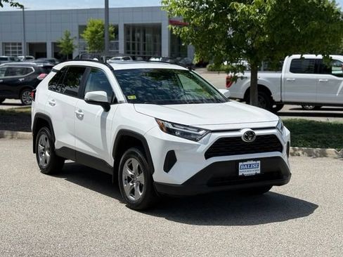 Used 2023 Toyota RAV4 XLE w/ Convenience Package AWD/4WD image 3