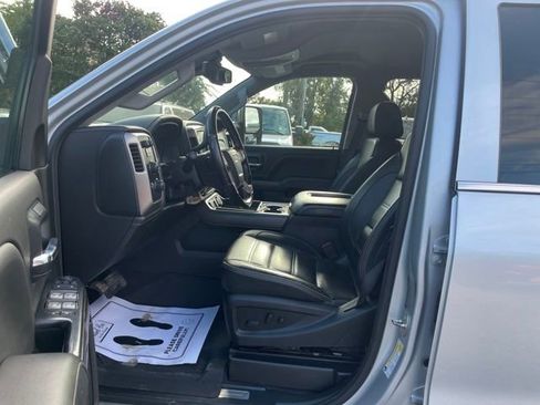 Used 2019 GMC Sierra 3500 Denali w/ Duramax Plus Package image 9