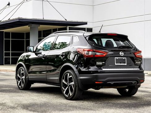 Used 2022 Nissan Rogue Sport SL w/ Premium Package image 7