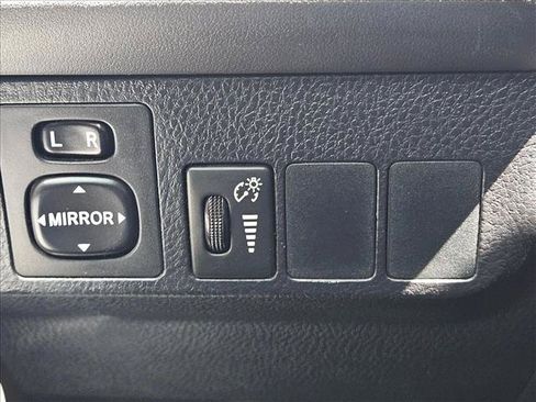 Used 2016 Toyota RAV4 LE FWD image 13