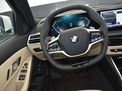 Used 2026 BMW 330i Sedan w/ Convenience Package RWD image 29