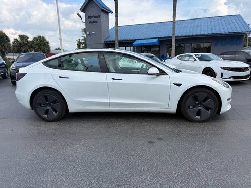 Used 2023 Tesla Model 3 Standard Range RWD image 4