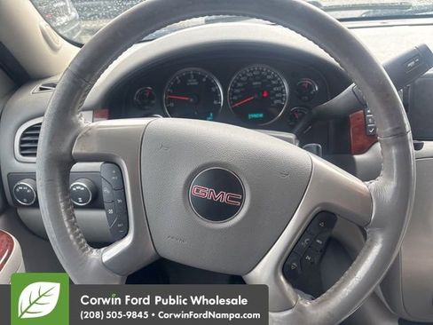 Used 2013 GMC Yukon XL SLT w/ SLT-2 Equipment Package image 9