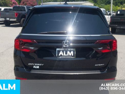 Used 2024 Honda Odyssey Sport image 5