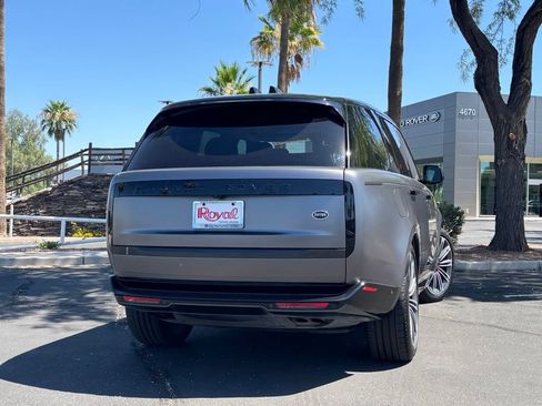 Used 2023 Land Rover Range Rover SE AWD/4WD image 19