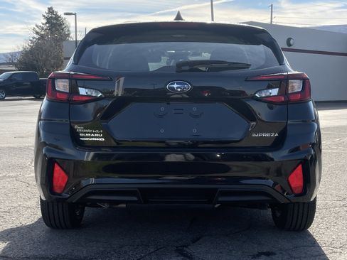 Used 2025 Subaru Impreza 2.0i image 4