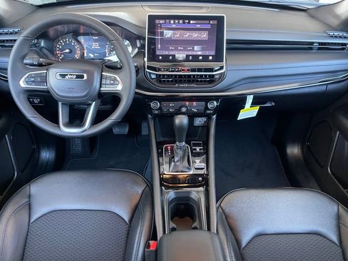 New 2026 Jeep Compass Latitude AWD/4WD image 12