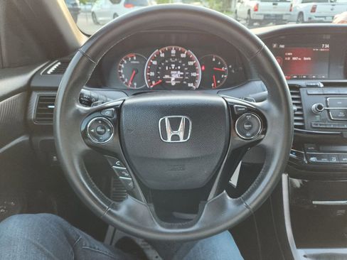 Used 2017 Honda Accord Sport image 17