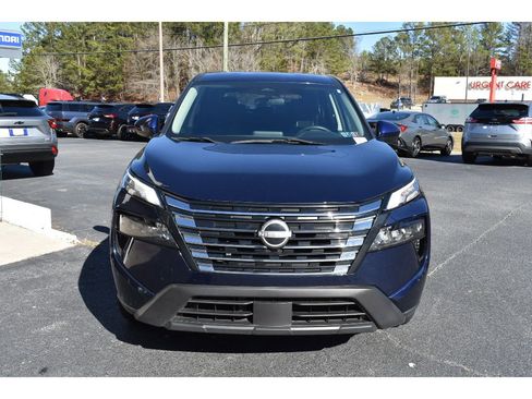 Used 2024 Nissan Rogue SV image 7