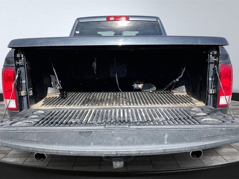 Used 2017 RAM 1500 Express image 19