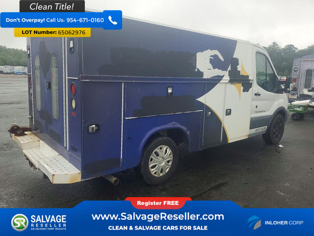 Used 2015 Ford Transit 250 138 w/ Interior Upgrade Package RWD image 4