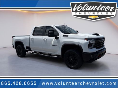 Used 2025 Chevrolet Silverado 2500 LT w/ Trail Boss Package AWD/4WD image 1