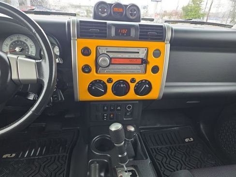 Used 2007 Toyota FJ Cruiser 4WD image 22