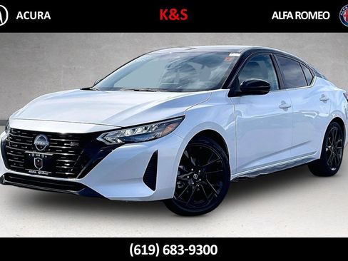 Used 2025 Nissan Sentra SR w/ Midnight Edition FWD image 1