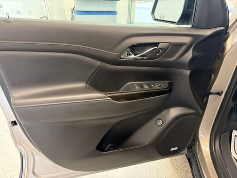 Used 2023 GMC Acadia AT4 AWD/4WD image 42