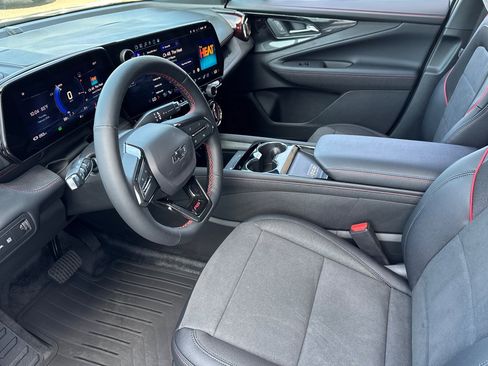 New 2025 Chevrolet Blazer EV RS image 10