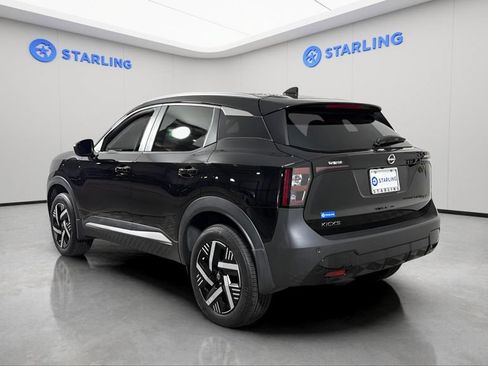 Used 2026 Nissan Kicks SV FWD image 5
