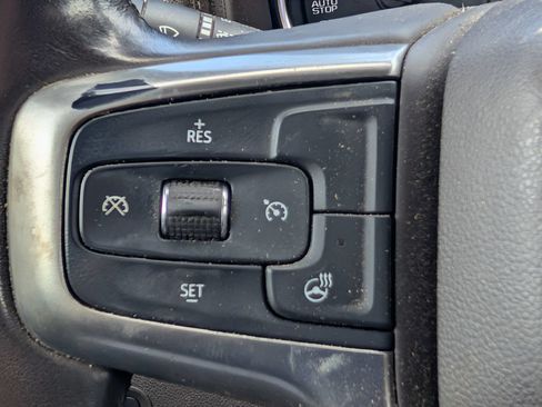 Used 2019 Chevrolet Silverado 1500 LT Trail Boss AWD/4WD image 16