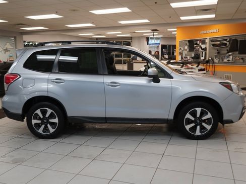Used 2018 Subaru Forester 2.5i Premium image 13