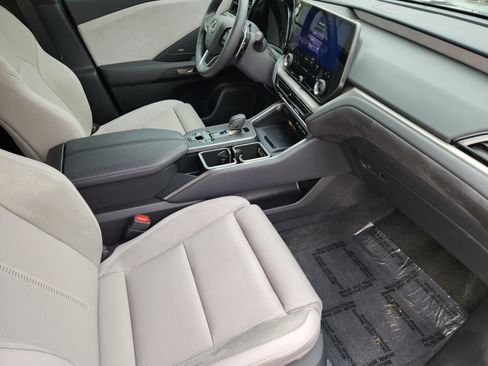 Used 2026 Lexus TX 350 350 Luxury image 16