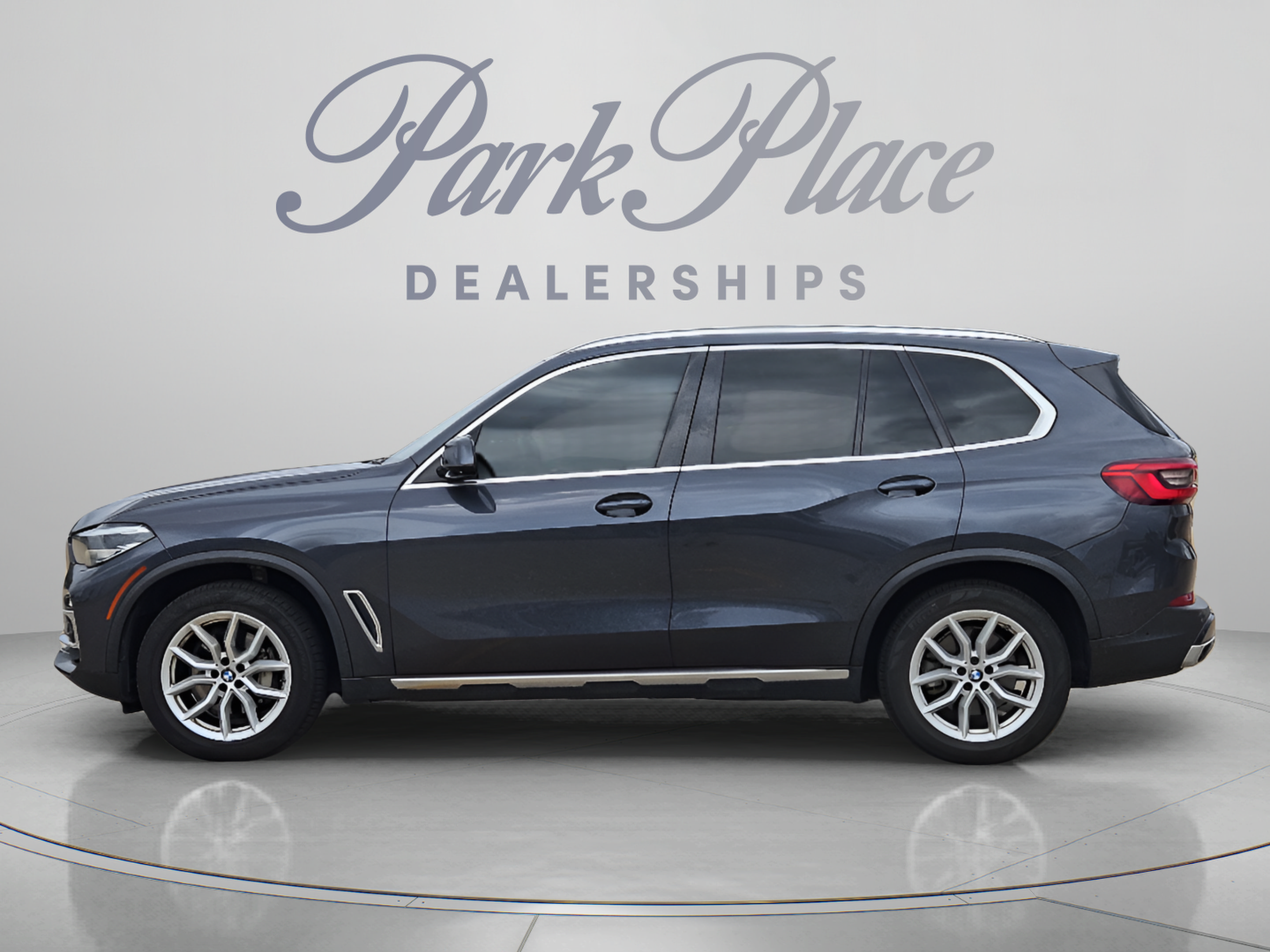 Used 2020 BMW X5 xDrive40i w/ Convenience Package AWD/4WD image 2