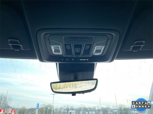 Used 2022 Chevrolet Silverado 1500 ZR2 w/ Technology Package image 24