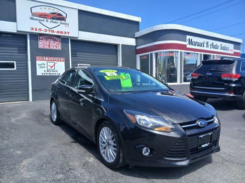 Used 2014 Ford Focus Titanium image 4