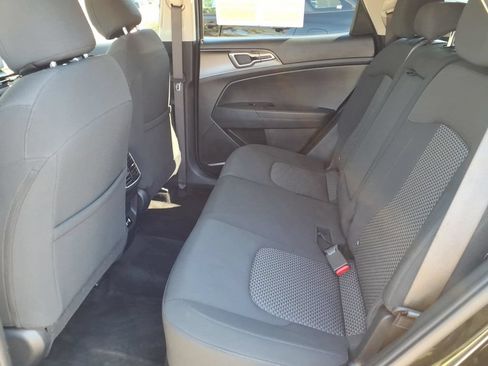 Certified 2026 Kia Sportage LX FWD image 14