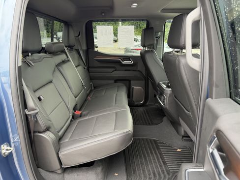 Used 2024 GMC Sierra 1500 Denali w/ Denali Reserve Package AWD/4WD image 9