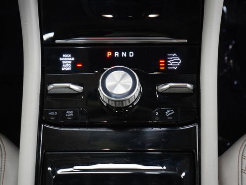 Used 2021 Jeep Grand Cherokee L Summit w/ Advanced Protech Group IV AWD/4WD image 22