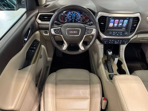 Used 2018 GMC Acadia Denali w/ Technology Package AWD/4WD image 6