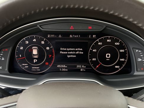 Used 2018 Audi Q7 3.0T Prestige AWD/4WD image 33