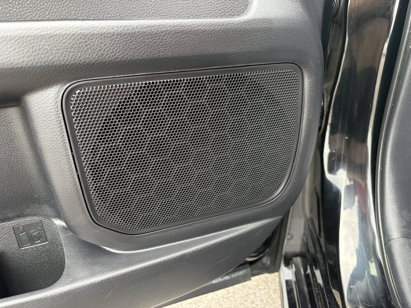 Used 2026 Toyota Sienna XLE FWD image 29