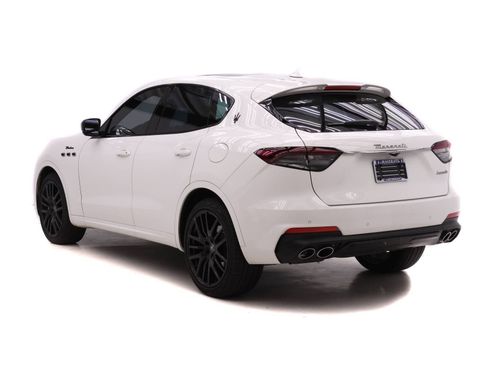 Used 2024 Maserati Levante Modena Ultima image 6
