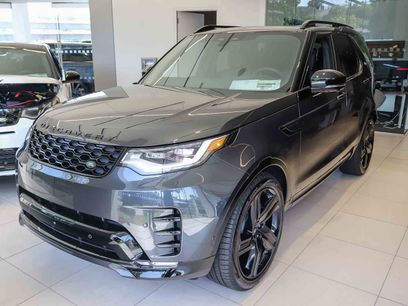 New 2026 Land Rover Discovery Dynamic SE