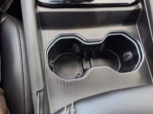 Used 2024 Jeep Grand Cherokee Limited w/ Black Appearance Package image 13