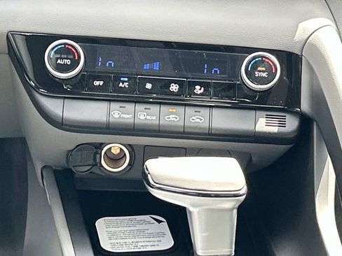 New 2026 Hyundai Elantra Sport FWD image 24