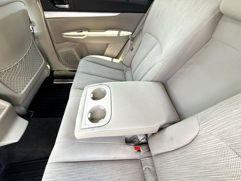 Used 2013 Subaru Outback 2.5i Premium w/ Popular Pkg 1A image 24