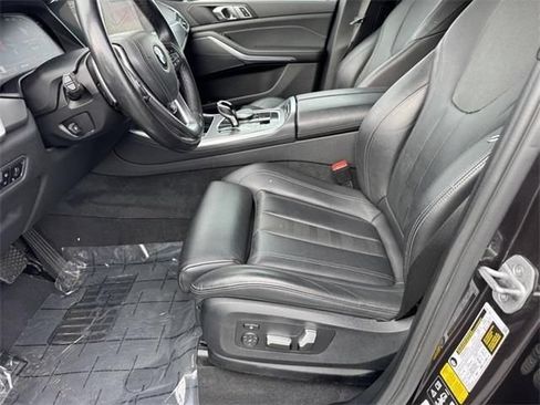 Used 2022 BMW X5 xDrive40i w/ Premium Package AWD/4WD image 15