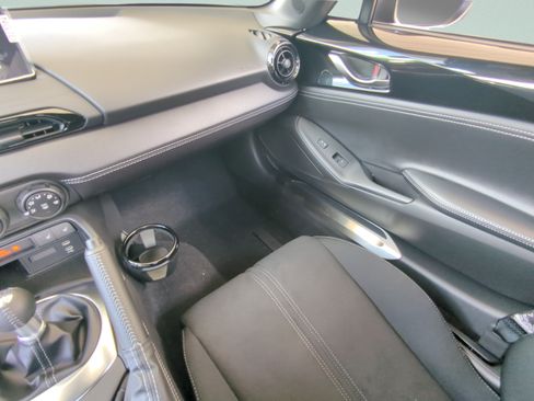 New 2026 MAZDA MX-5 Miata Club w/ Interior Package RWD image 13